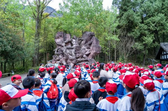 秋假冲剑阁！带娃解锁古道雄关里的“嗨玩密码”