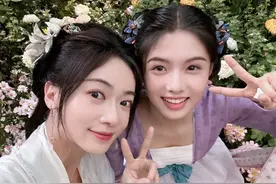 《墨雨云间》桐儿的扮演者艾米，是一名高中生，和吴磊是校友图片