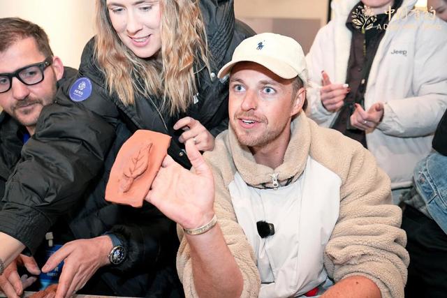 【中国有约】古韵味+新场景 外国朋友走进“津门故里”感受老街的焕新魅力