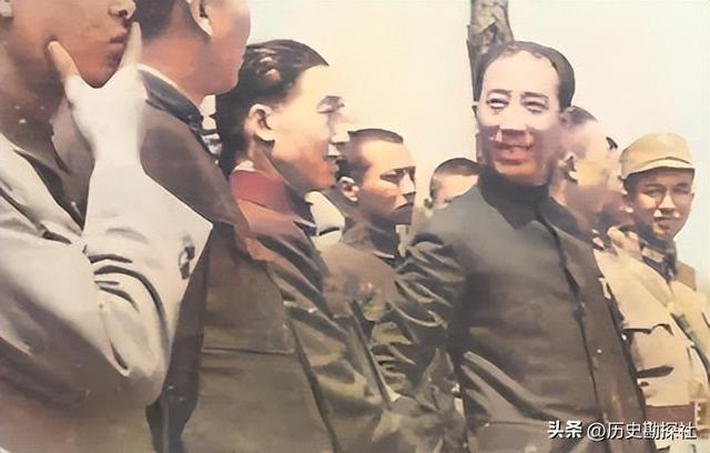 戴笠孙女戴眉曼有多美？长相甜美打扮时髦，与母分别四十年才重逢