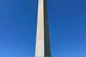 美国华盛顿国家广场，立着一块中文石碑，每个字堪称楷书“范本”图片