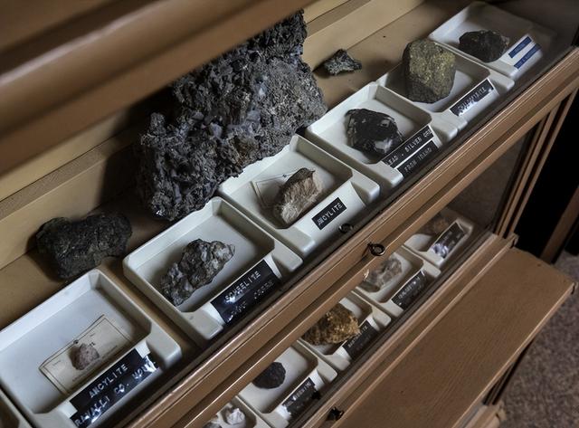 美国不担心稀土卡脖子了？一个华裔科学家，帮他们搞了无稀土磁铁