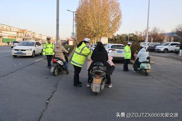 交通秩序整治 偃师交警一直在行动