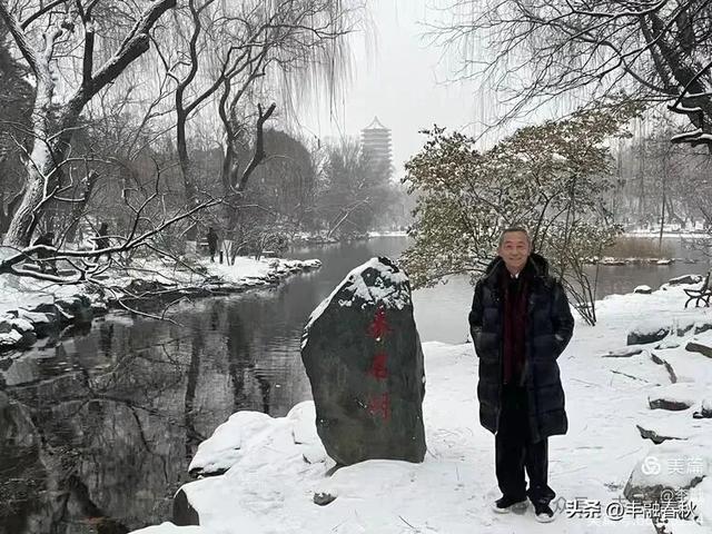雪中漫步北大未名湖，是一次心灵的洗礼和精神的升华