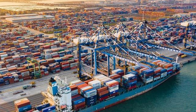 高市顶不住了，盼中方缓和关系？不到24小时	，中方对日加码制裁