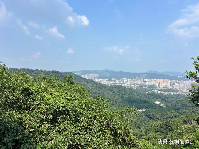 节日里的白云山