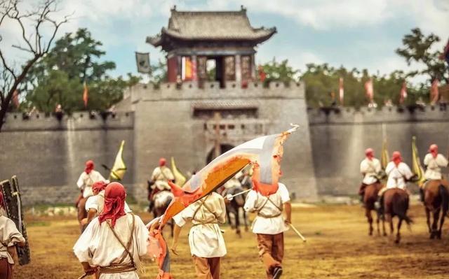 河南“中式迪士尼”火了,奥秘只是门票价格低?