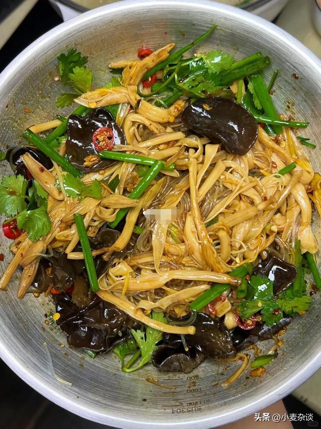 “失眠”最怕这菜，养心安神，补充脑力，每天吃一点，夜里睡得香