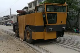 压路机，破路机，撒灰车公路养护机械加装360全景影像监控系统图片