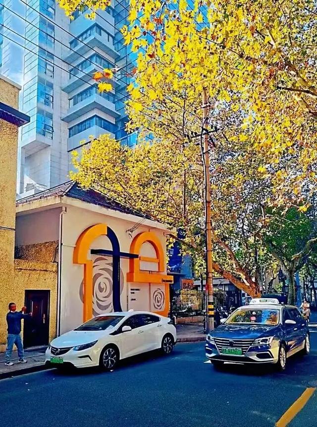 叮！你有一份上海秋日漫步地图待解锁→