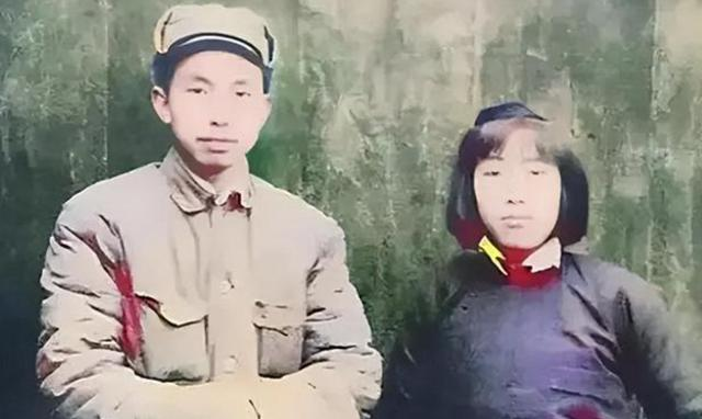 她15岁入党，18岁和主席成亲，如今仍健在	，却几乎不出来露面