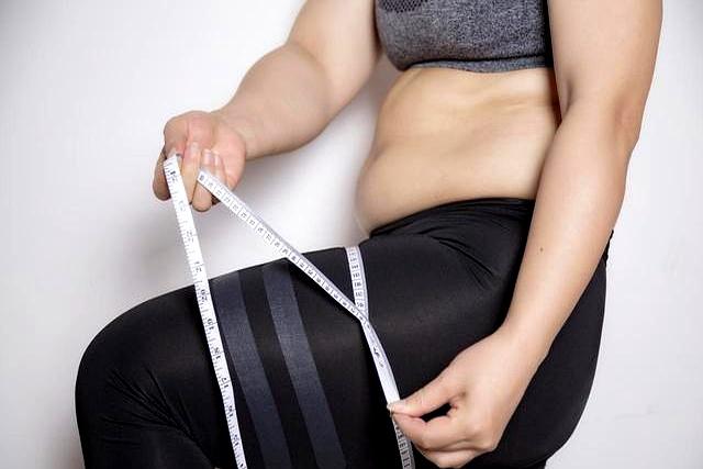 逼自己瘦下来的方法：早起3个行为，晚上2个不做