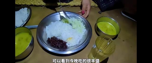 尼泊尔山区最漂亮的村花，要做上门女婿才肯嫁，让很多人望而却步