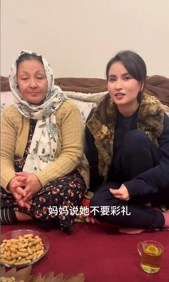福建男子娶小10岁阿富汗美女，美女酷似张曼玉，网友：你真赚大了