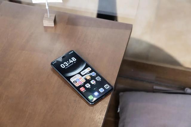 鸿蒙版《英雄联盟手游》实测：中端竟比旗舰还流畅？