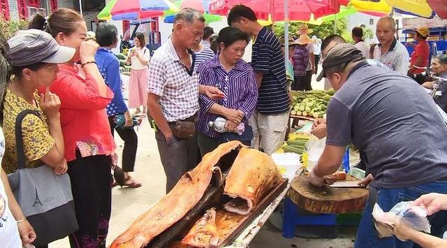 半江碧波，一城风华。这里是龙母故乡、崇德之城——德庆！
