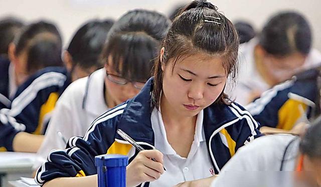 班主任直言：学生有没有天赋？看这两门科目的成绩，就能知晓大概