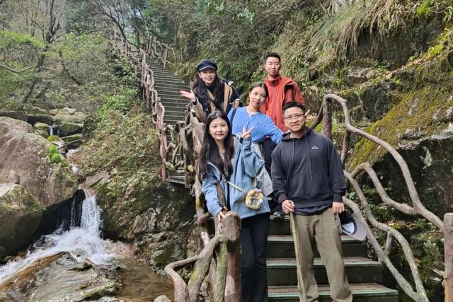 楚尚团建 | 挺进大别山悟初心,重走红军路聚力量