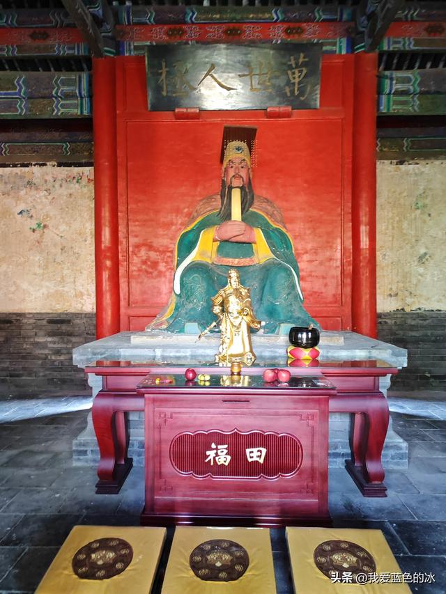 看着保定高高的大慈阁，怕爬山的我最后一咬牙也就登上来了