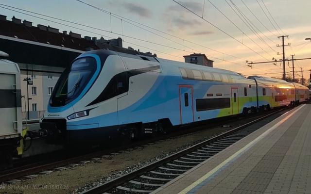 绝不让中国制造占领欧洲！27国启动全面制裁，华为遭遇当头一棒