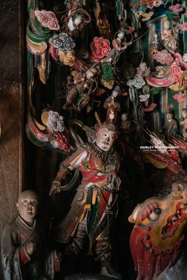 长治王牌景点，悬塑比小西天更震撼，40平米空间硬控我2小时