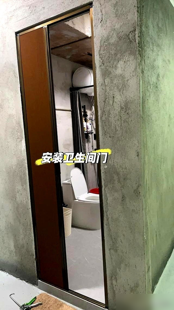 上海一三口之家，因入住毛坯房走红，几乎没装修，却无一丝穷酸气