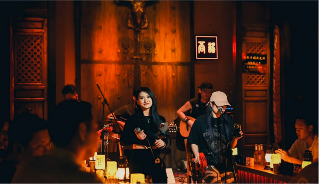 东莞有个宝藏地！下坝坊的24小时，从静谧古村到流光幻境