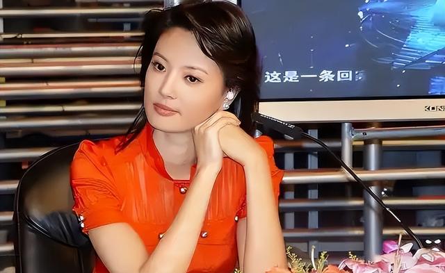 男友去世、丈夫入狱，今又被释永信牵连，她将王牌打的稀巴烂