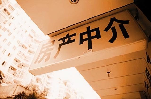 市场的焦虑者从买房人变成了卖房人