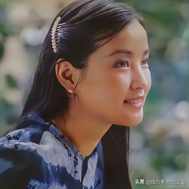 刘晓庆担心的事发生了！意外摔倒、分不清人，75岁不服老不行了？