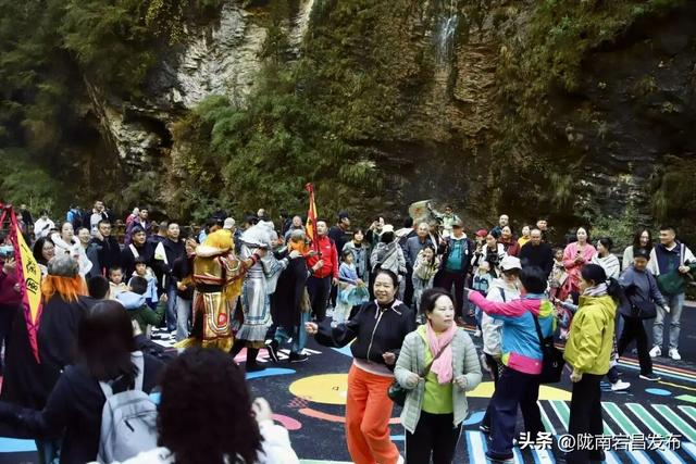 金秋献礼 文旅赋能——宕昌县“双节”假期旅游市场实现高质量跨越发展