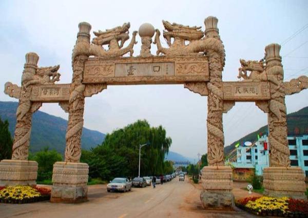 山西旅游：走进壶口瀑布观赏壮观奇景（图）