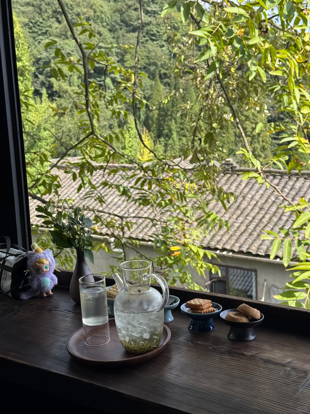成都1.5h|又发现一条轻途吸氧小秘境，看千年古刹，赏秋色美景！