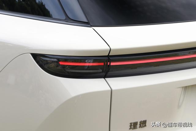 理想i6实拍