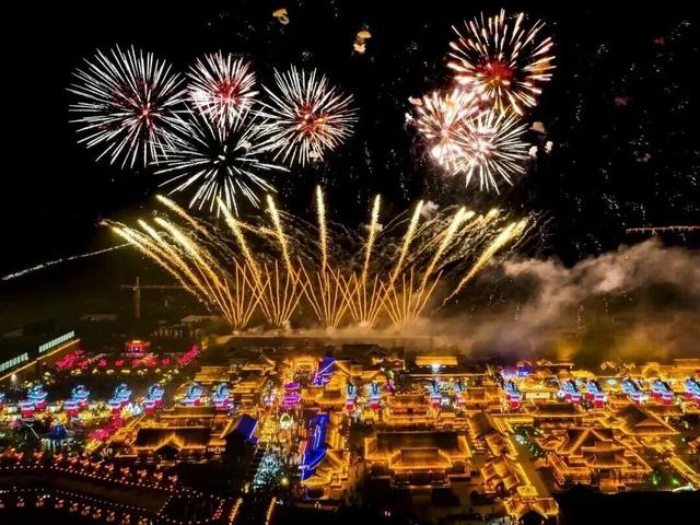 快看！从哈尔滨的冰雕里，挖出了整个真·泰安！