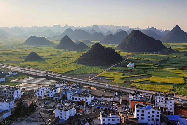 去罗平，追中国第一抹春！油菜花海已进入最佳观赏期，不要错过！