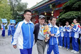 九位院士、专家在石室开讲！庆祝石室中学建校2167年！图片