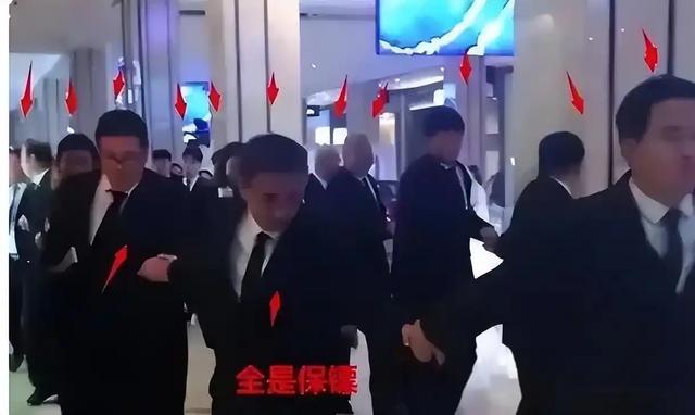 明明是戏子,却把自己当大腕,论"耍大牌",这5位明星真够丢脸