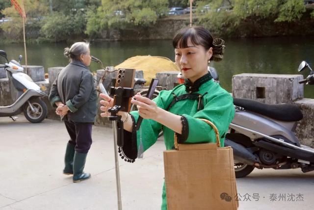 汉服旗袍美女秀宏村