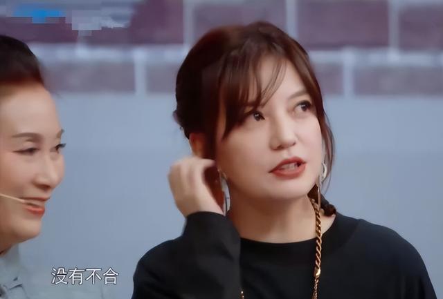 封杀四年，49岁赵薇突传消息	，因胃癌去世传闻5个月前就真相大白