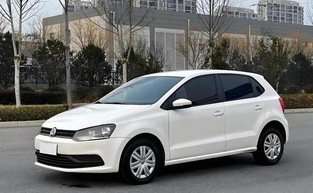 开油车的乐了	，开电车的急了？2026油电新政落定，税费规则全变了