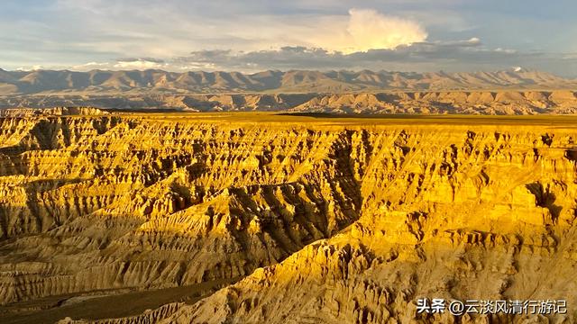 玛琅峡谷，札达土林最佳观赏点之一，有绝佳的日出日落和星空银河