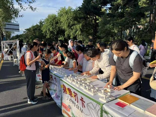 新民大街太火爆了！长春很多人都去了！今天咱也必须去！