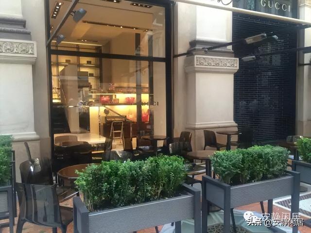 在时间的流逝里，在淡去的记忆中，总有一些模糊的东西清晰起来