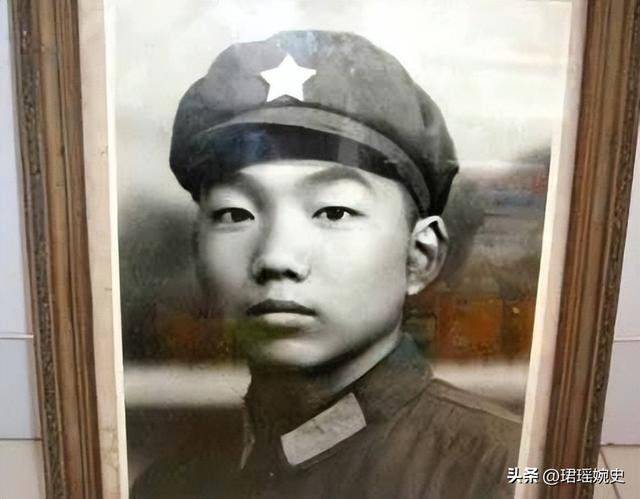北京闹市有座18岁少年墓，无人敢迁移，火车来了也得绕道而行！