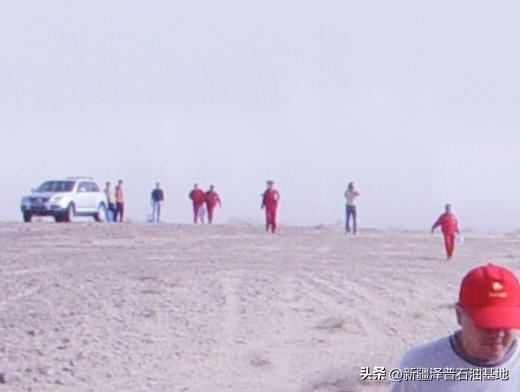 2007年塔西南柯克亚作业区登山活动。