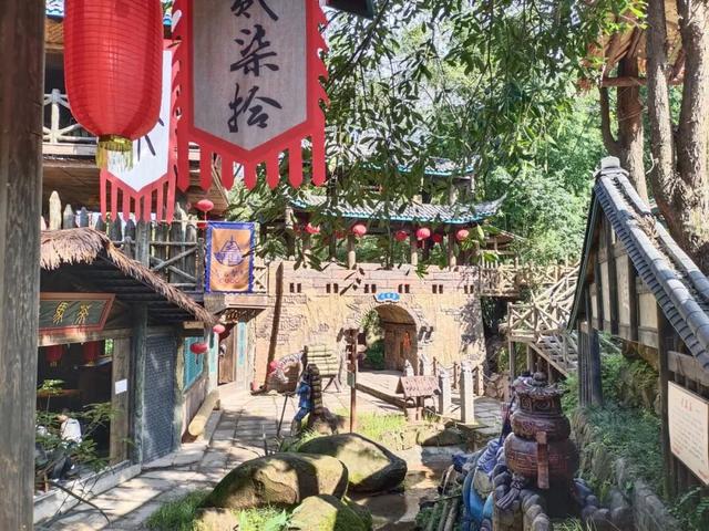 手头的事放一放，我要去雅安过五一了