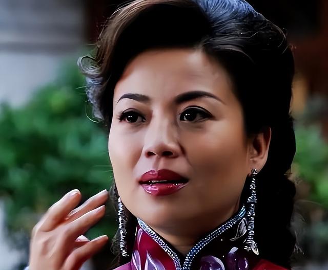 不结婚怎么解决生理需求？56岁的歌唱家张也，用行动给出了答案