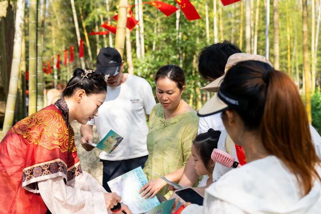 明月山国庆假期人气满满，直击活动现场→