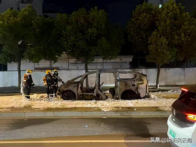 高性能电车频频爆燃，厂家只吹速度不提安全，老百姓能不能买电车